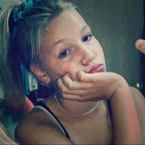 Meet your Posher, Evangeline